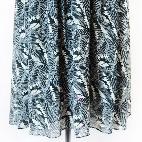 William B Abstract Print Wrap Maxi Dress Tie Waist Collared Neck Button Small - Picture 4 of 10